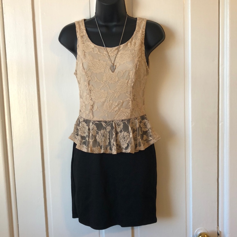 Charlotte Russe formal mini dress. Black & cream colored. Size small